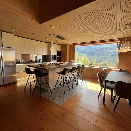 Chalet Jausiers, 7 Pièces, 14 Personnes - Fr-1-691-58 * Jausiers