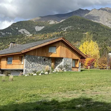 Chalet Chalet Jausiers, 7 Pièces, 14 Personnes - Fr-1-691-58 *